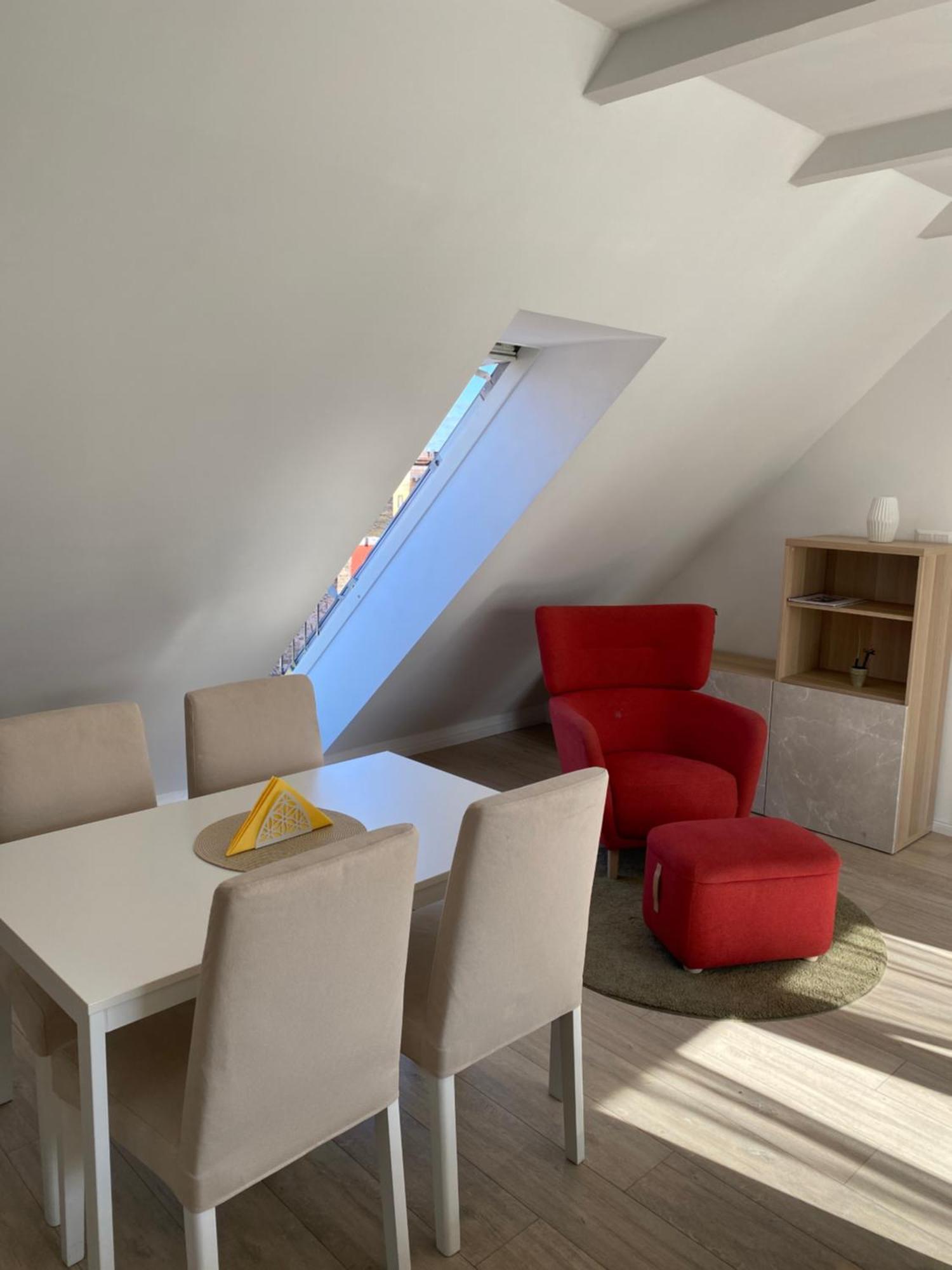 R77 Apartment Downtown - Penthouse Budapest Kültér fotó